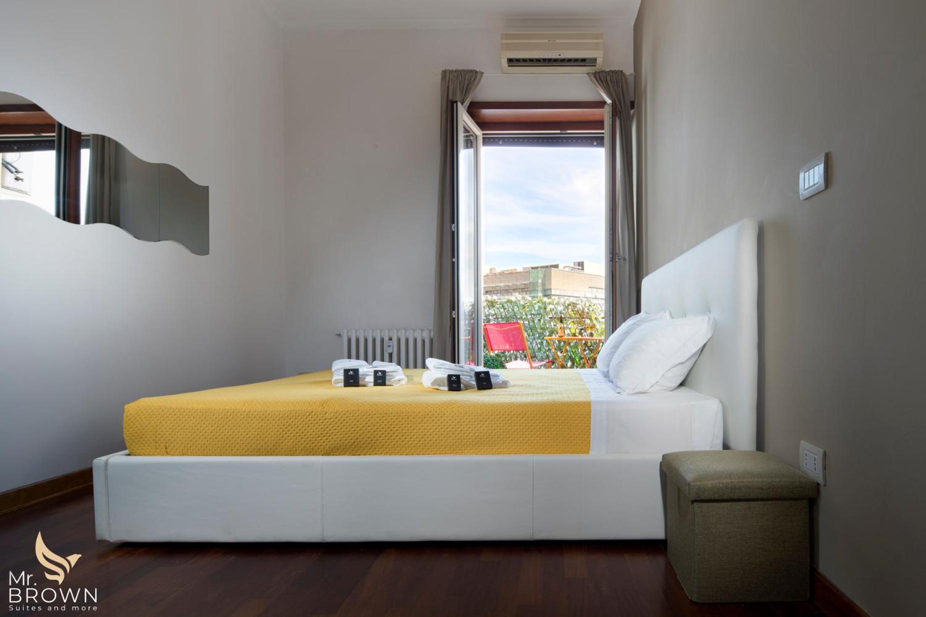 Mrbrown - Vaticano Apartment